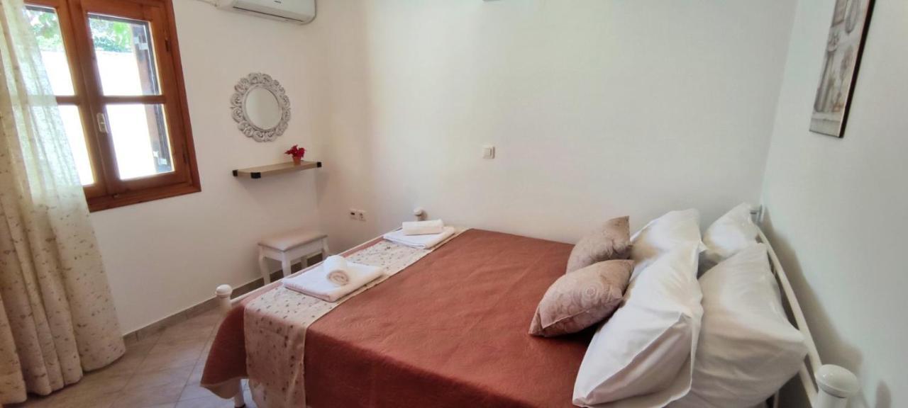 Naxian Bliss Apartment Agkidia Exterior photo